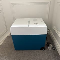 Electric Cool Box / Portable Fridge 12V/230V MobiCool