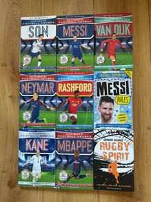 Ultimate football heroes books