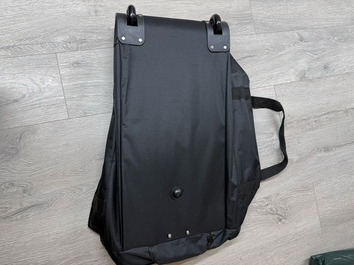 bag on wheels