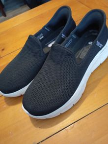 Skechers slip ons