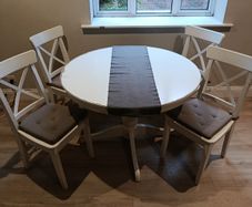 Round table