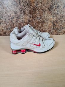 Nike Shox 2006 white and red Size UK 5 EU 38 boys girls women unisex
