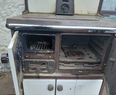 Stanley solid fuel cooker with back boiler