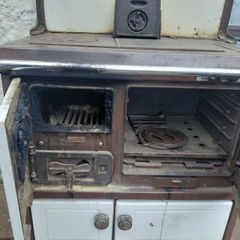 Stanley solid fuel cooker with back boiler