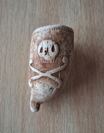 Vintage skull and bones clay pipe bowl