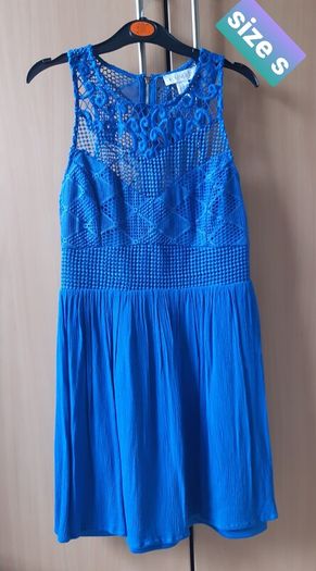 Beautifull blue dress with lace