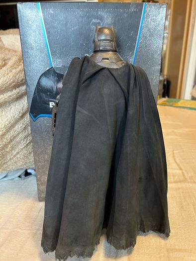 Hot Toys Batman Armour BVS