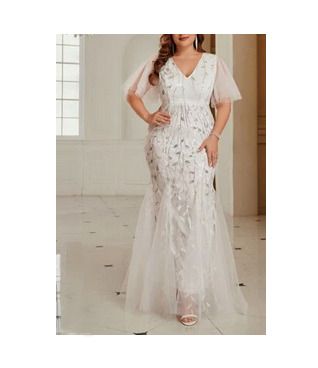 Stunning White Dress with Silver Threads size 18