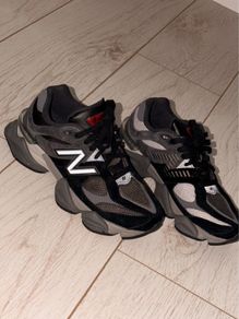 New Balance Unisex 9060 UK4.5 Black
