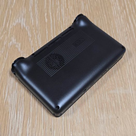 Ayn Thor Max - Black, 1tb (Batch 2)  + Accessories