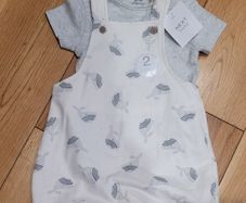 Next Baby 2-piece set cotton dungaree and t shirt Age 0 to 3 months