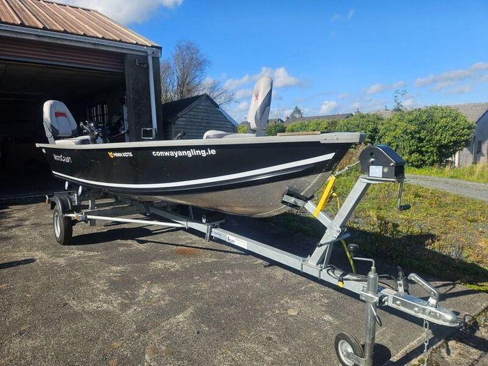 Fishing boat for sale