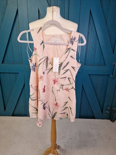 Brand new John Rocha top RRP 50e
