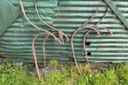 Set of 4 old trap springs