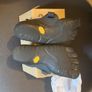 Vibram FiveFingers JR30 Kids or adult small feet Image 2