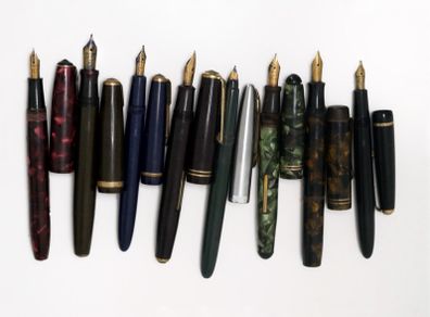 Lot of 12 Vintage Fountain Pens - 8 with 14k Gold Nibs - Parker, Summit, Conway Stewart, Diplomat, More