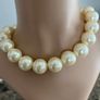 pearl necklace Image 3
