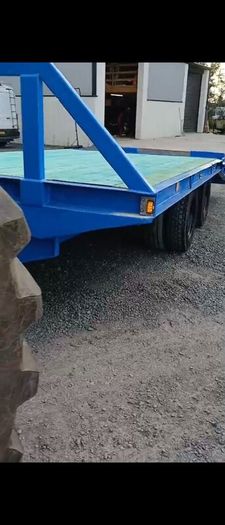 Low loader
