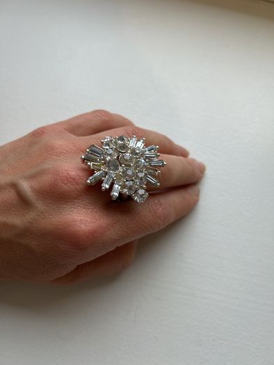 Silver tone sparkling ring
