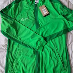 Nike Zipped Top NEW