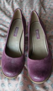 Ladies shoes