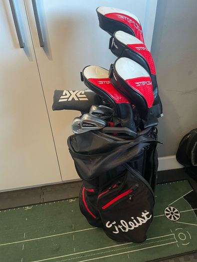 TaylorMade Stealth Golf Set