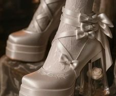 White Shoes with Rose in Glass Heels Size 4