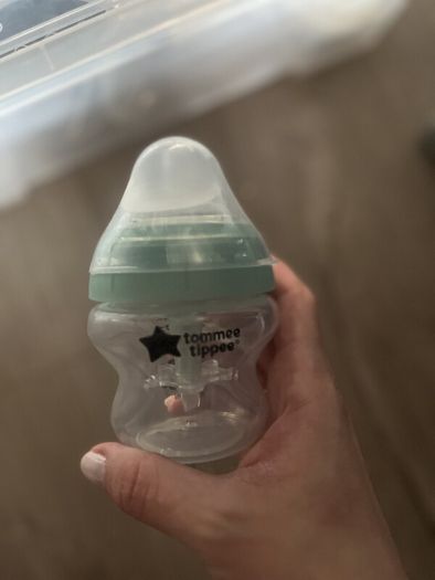 Bundle of 4 Baby Bottles MAM, NUK & Tommee Tippee