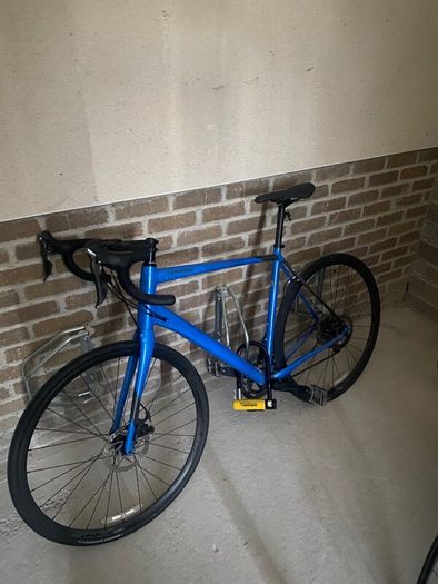 Canondale Road Bike Synapse Racer. 58 frame.