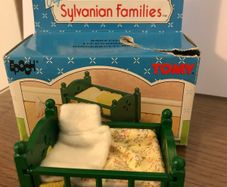 Rare Vintage Sylvanian Families Green Baby Cot