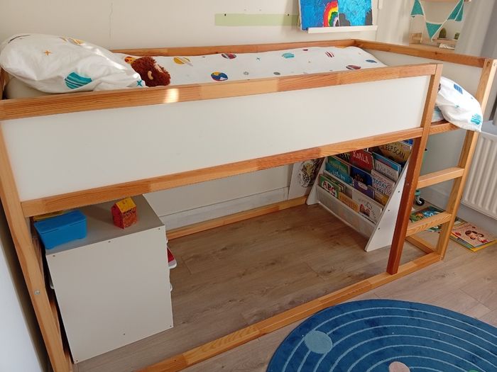 IKEA Kura reversible children's bed