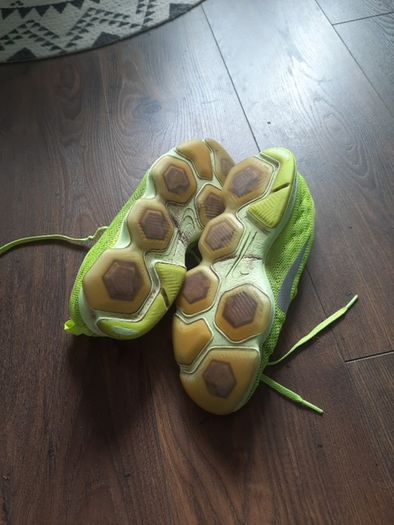 Nike shoes size 6UK yellow