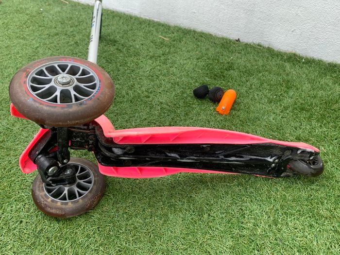 Mini Micro Scooter Plus Free Hand Muffs