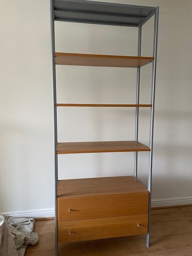 Shelves / Shelving unit