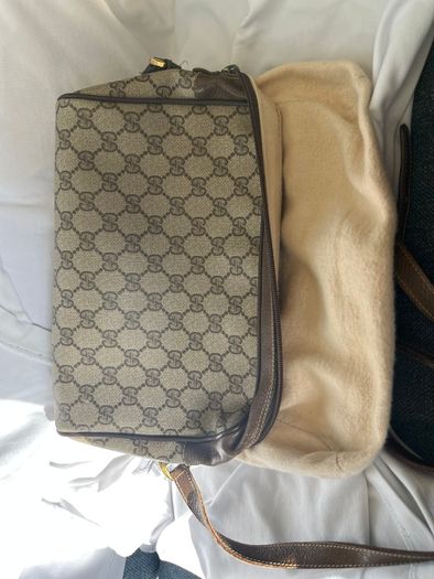 Gucci GG Supreme Canvas Shoulder Bag with Web Stripe and Interlocking G