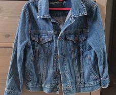 GAP kids jeans jacket S/ 6-7 yrs old