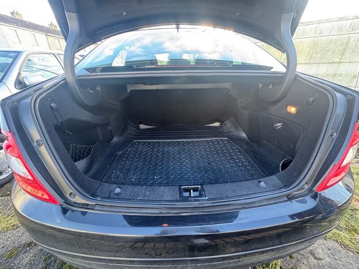 Mercedes-Benz C-Class C200 2010 - Engine Issues needs fixing
