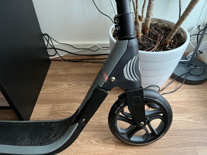 Globber one scooter -not electric