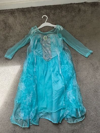2 Disney princess Frozen dresses 5/6 years old and 6-8years old 122/128cm