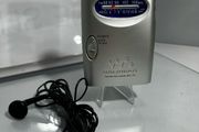 Sony Walkman SRF-59 classic AM/FM analogue personal radio 2001