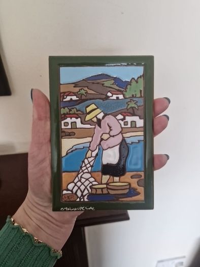tile wall hanging