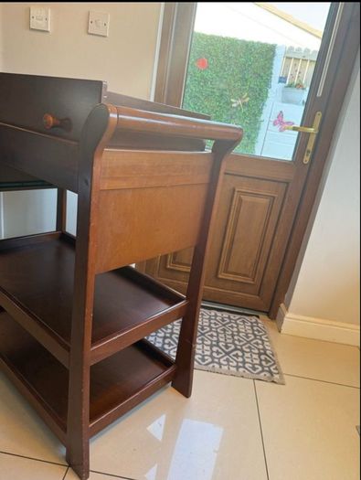 Changing table