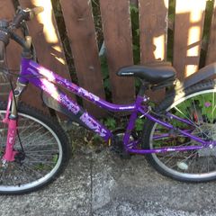 Girls bike