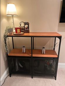 Shelving unit/ TV stand