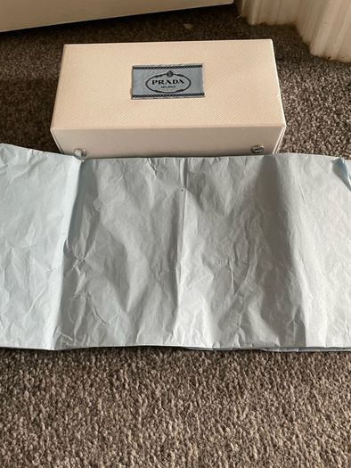 Prada wrapping