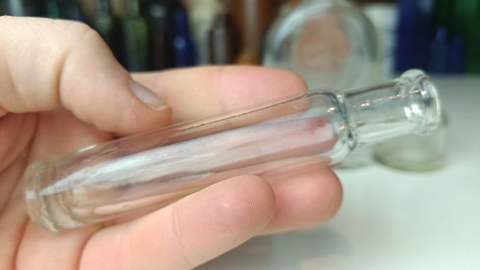 499 - Set of 6 Vintage Clear Glass Screw Cork Top Collectible Decorative Bottles and Jars