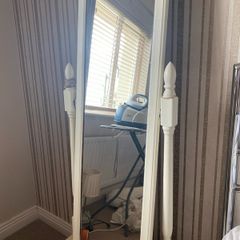 Stand up mirror