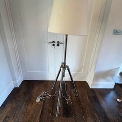 Tripod Lamp
