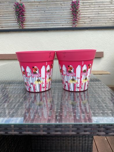 Pots - hard plastic