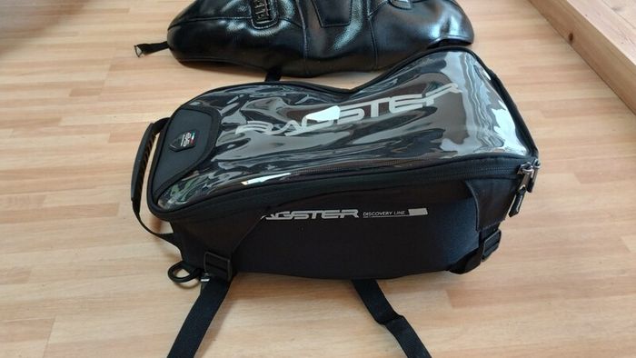 Triumph Tiger Tank Cover and Tank Bag.